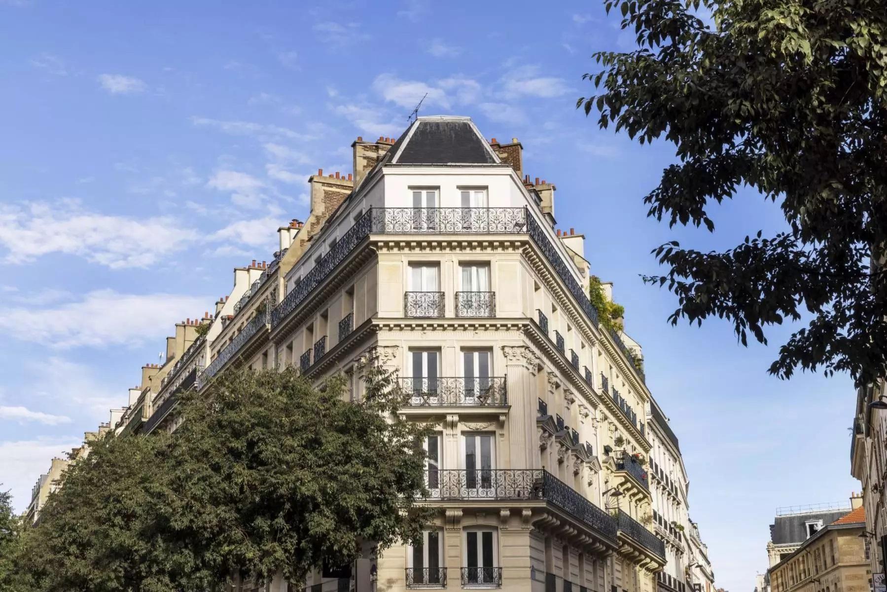 Beige Parigi
